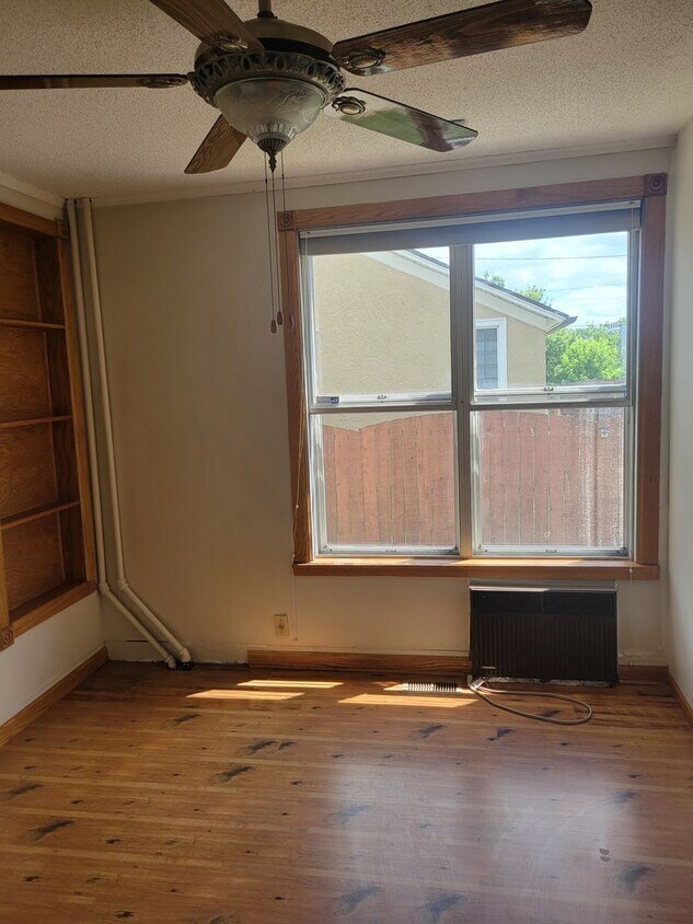 Foto principal - 1600 Concordia Ave