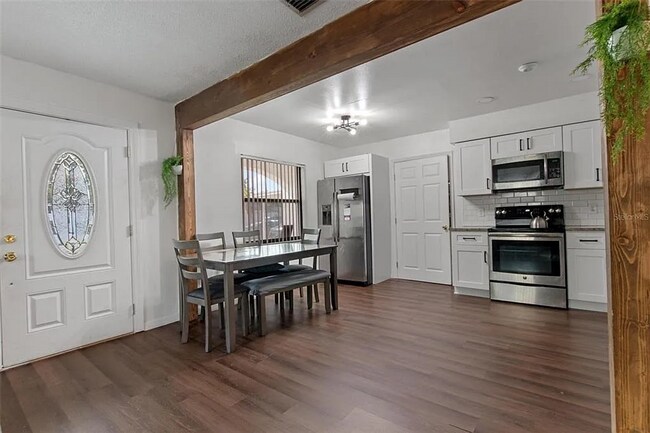Building Photo - Winterhaven Rental!