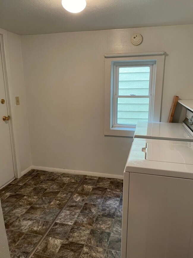 Foto del edificio - Quaint home in downtown Gillette