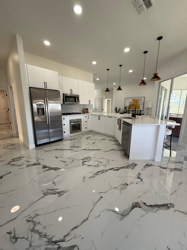 Building Photo - 1608 Ledgestone Dr