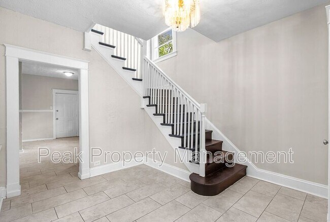 Foto del edificio - 2113 Gordon Ave