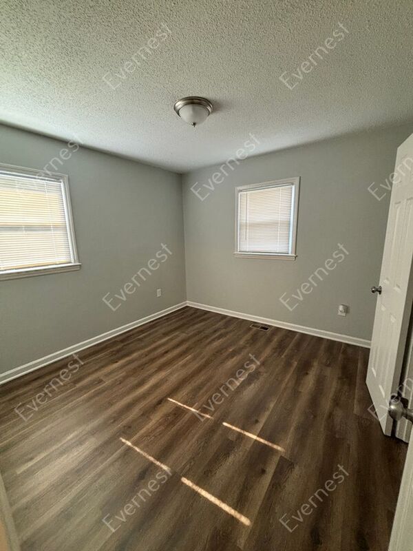 Foto del edificio - 2708 Gail Ave