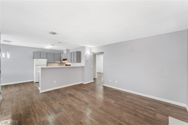 Building Photo - 2722 Alicialynn Way