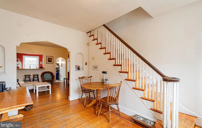 Foto del edificio - Spacious 4BR Home Steps from Frankford Ave | Private Patio + Tons of Natural Light