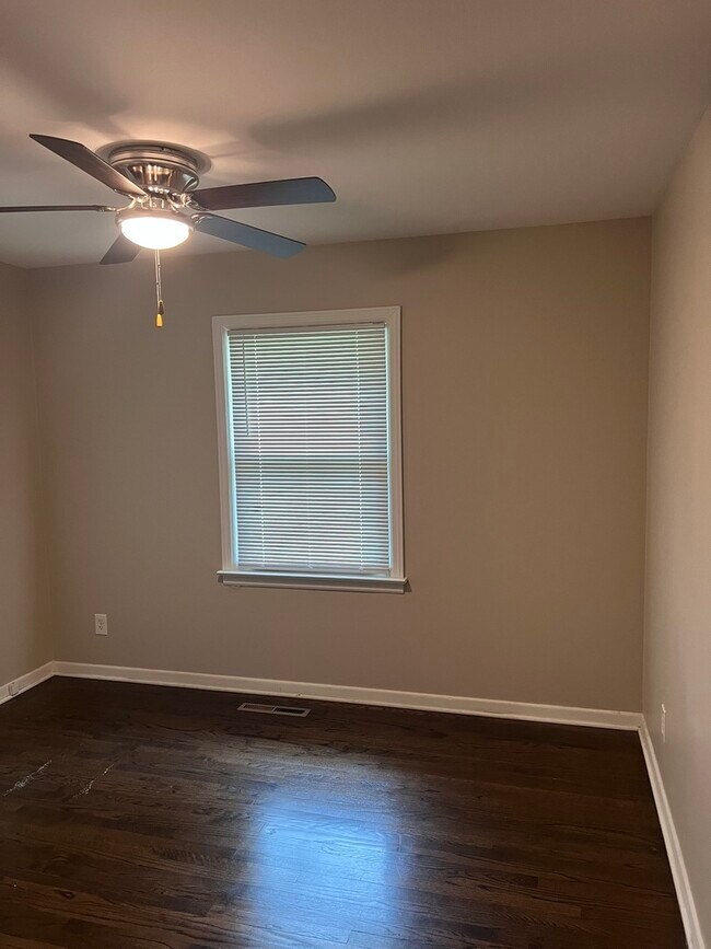 Building Photo - 19833 Mokena St