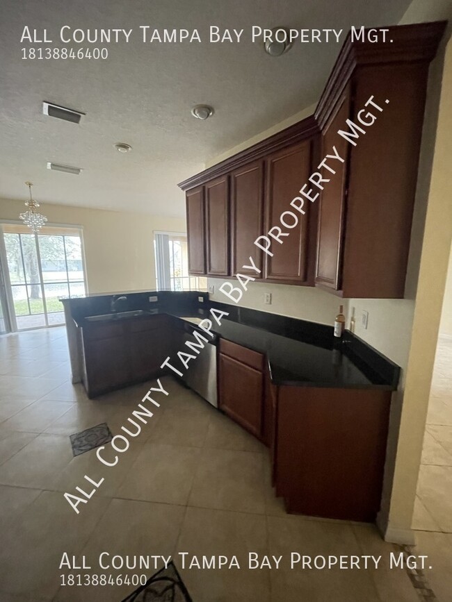 Building Photo - 3 bed 2 bath 2 car home in Cory Lake Isles...
