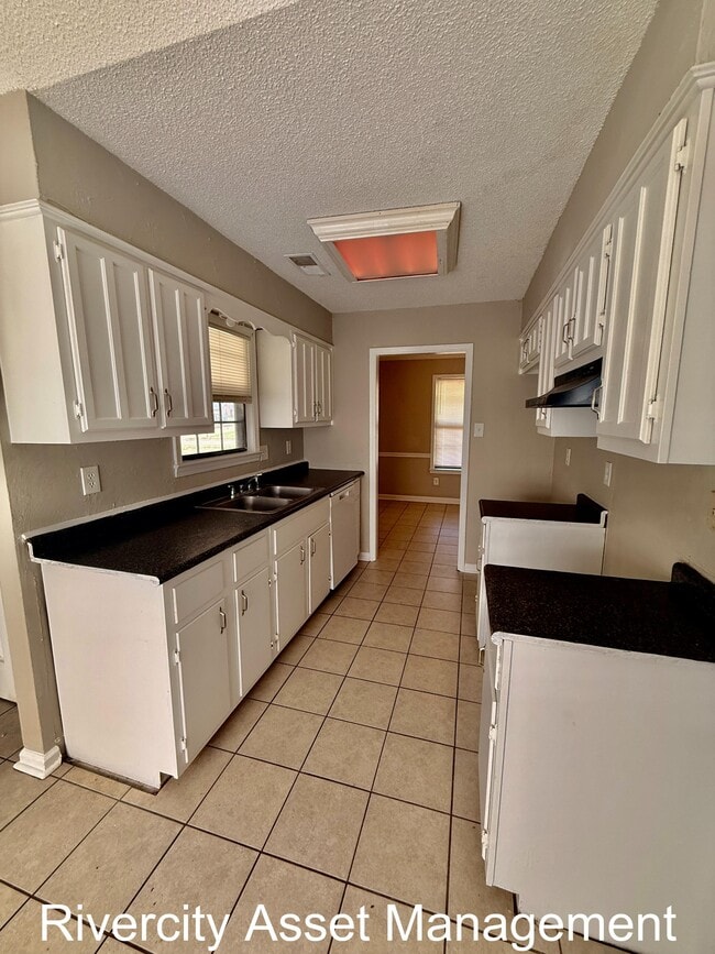 Building Photo - 5417 Lock Bay Ln