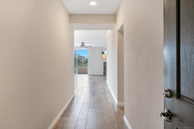 Building Photo - 4025 Canario St