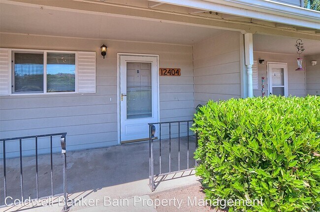 Foto del edificio - 2 br, 1.5 bath House - 12404 S.E. 272nd Pl...