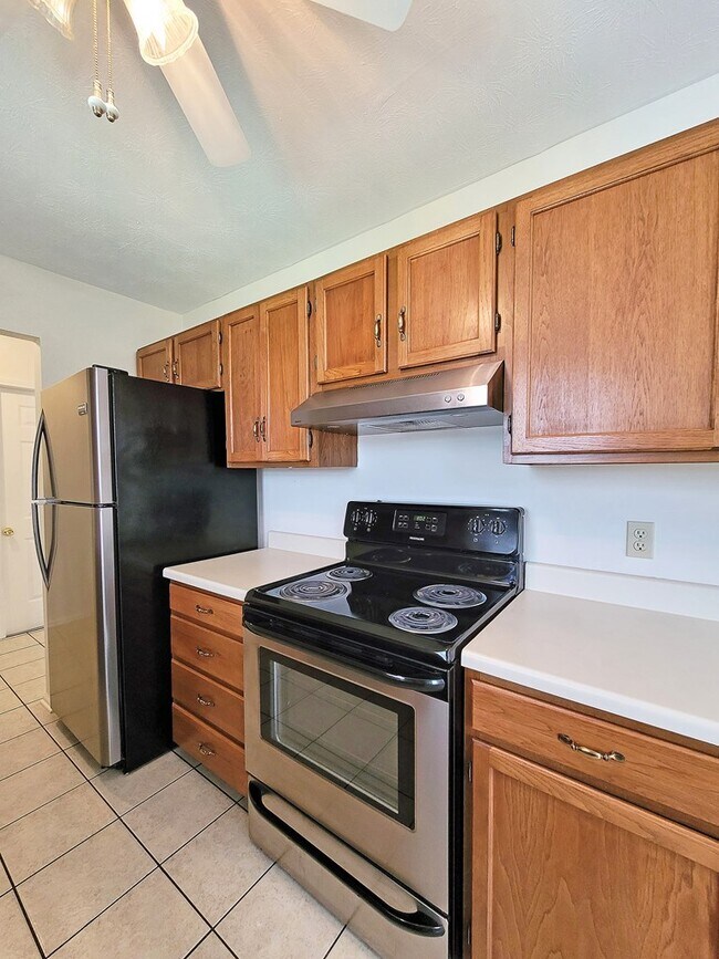 Foto del edificio - 330 Jones Ln