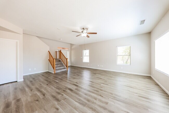 Foto del edificio - 16801 W Statler St