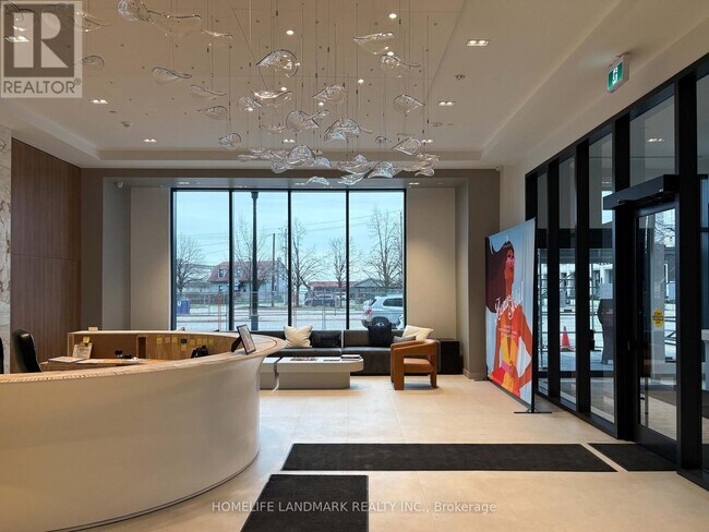 Photo du bâtiment - 2075 Lakeshore Rd.