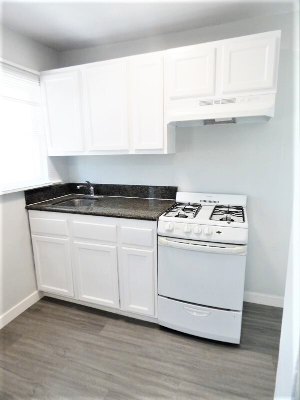 Foto principal - 702 E 7th St