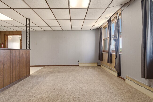 Building Photo - 13979 Fedora Rd