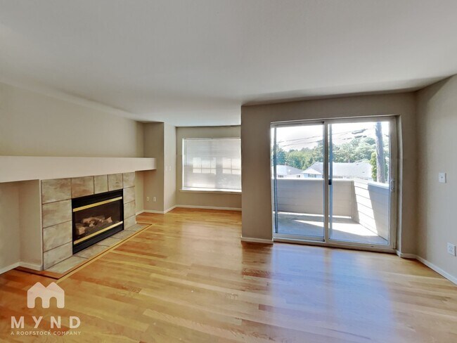 Foto del edificio - 323 NW 103rd St