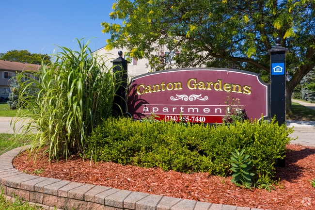 Building Photo - The Townhomes of Canton