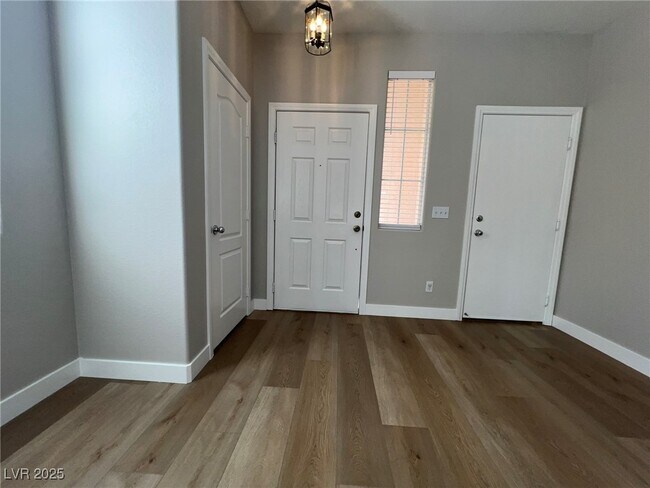 Foto del edificio - 10780 Valencia Hills St