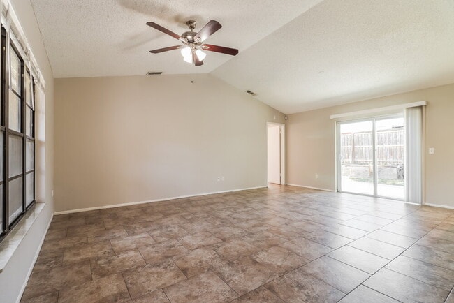 Building Photo - 9310 Tamworth Ln