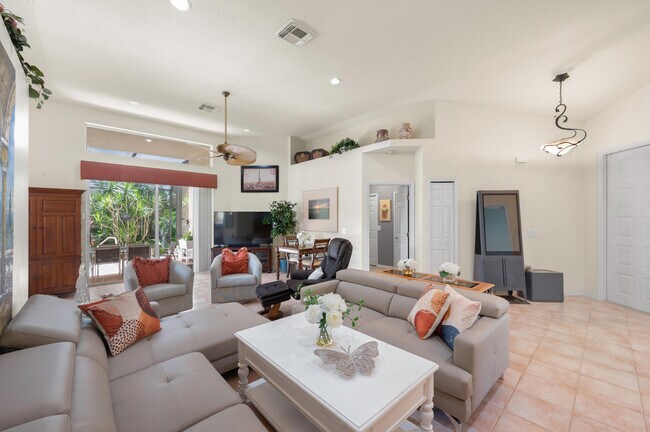 Foto del edificio - 7154 Hawks View Trail