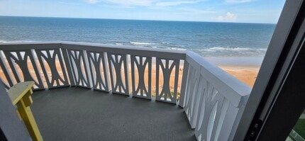 Building Photo - 1133 Ocean Shore Blvd