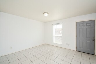 Building Photo - 1116 Murrayhill Dr
