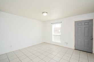 Building Photo - 1116 Murrayhill Dr