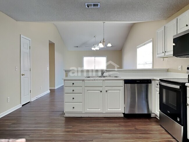 Foto del edificio - 5 Stemson Way