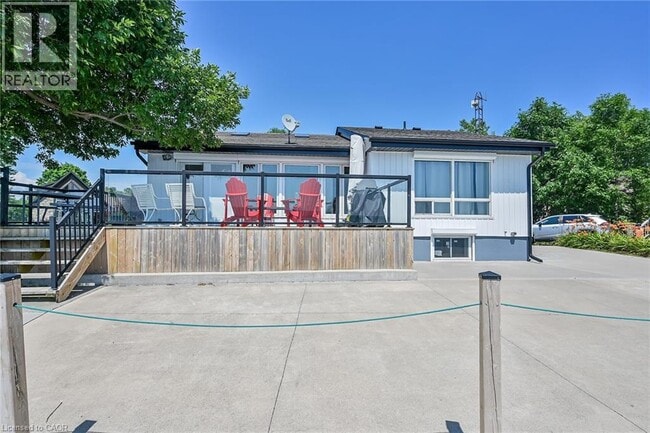 Building Photo - 61 Horseshoe Bay Rd