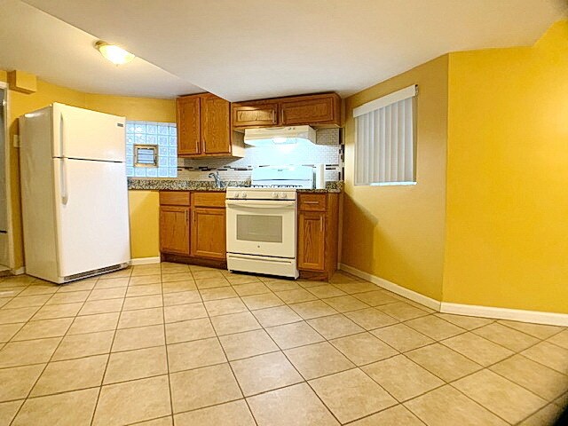 Primary Photo - 2151 N Keystone Ave
