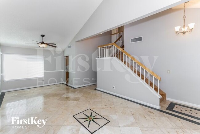Building Photo - 344 Templeton Dr