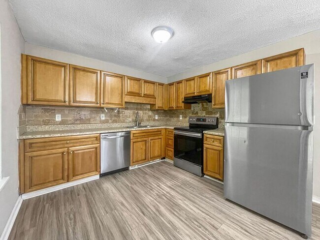 Foto del edificio - 2135 Valley Oaks Dr SE