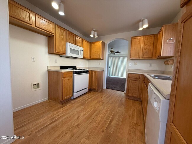 Foto del edificio - 12705 W Aster Dr