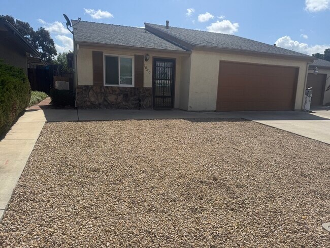 Foto del edificio - 1820 Marigold Ln