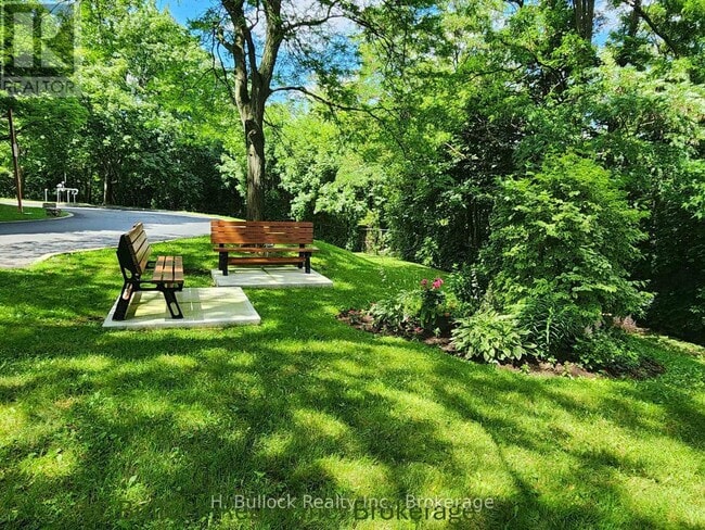 Building Photo - 5090 Pinedale Ave