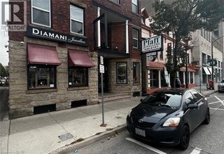 Building Photo - 432 Clarence St