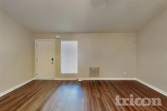 Building Photo - 314 Shelley Ln