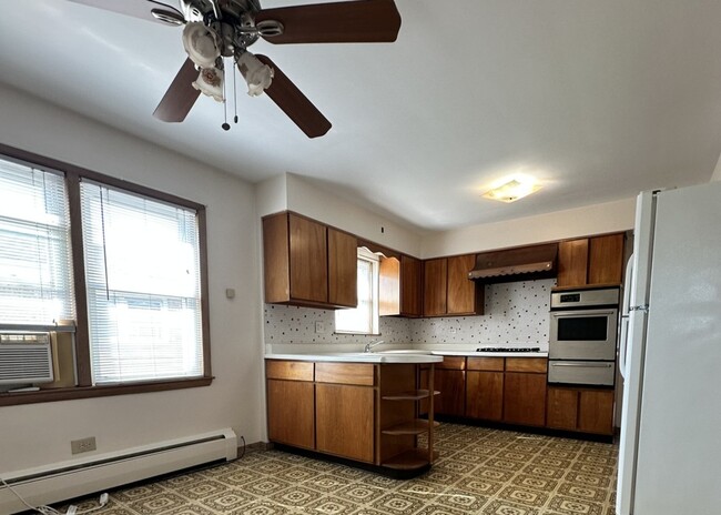 Foto del edificio - 7345 W Higgins Ave