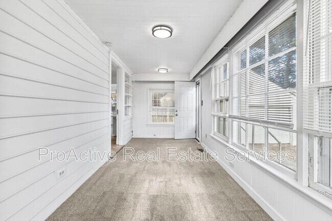 Foto del edificio - 5404 Portsmouth Blvd