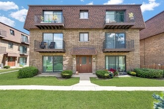 Building Photo - 9615 Bianco Terrace