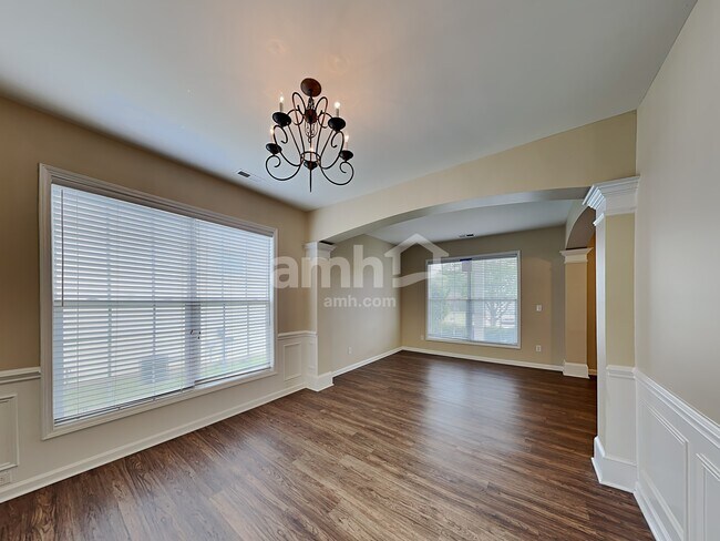 Building Photo - 11422 Erwin Ridge Ave