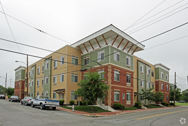 Building Photo - 701 Saint James Street Apartments