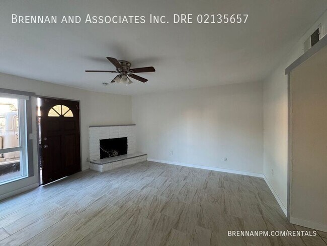 Foto del edificio - 450 Woodlawn Ave
