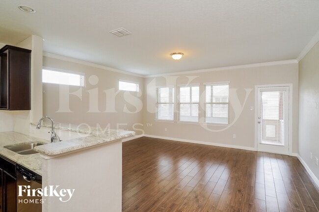 Building Photo - 13206 Frio Parke