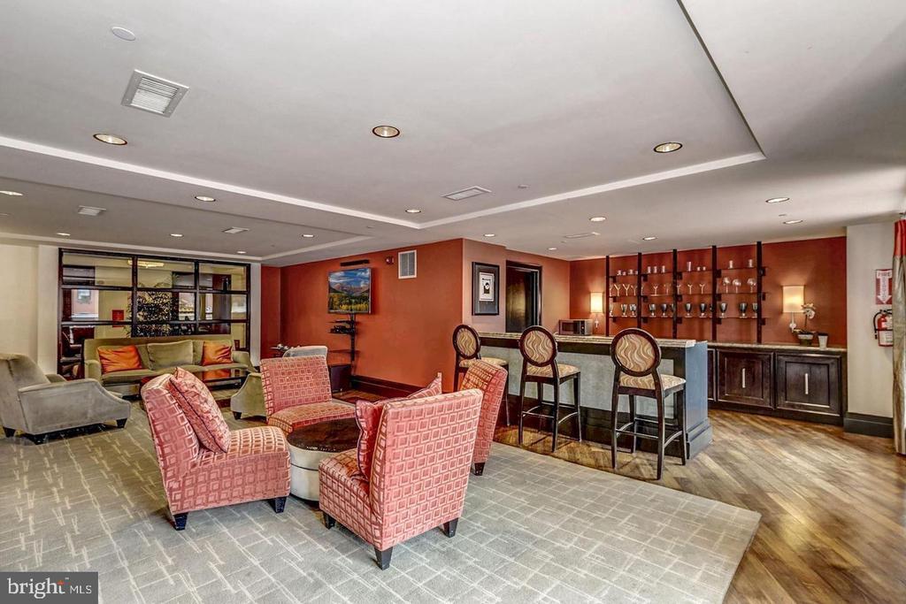Foto del edificio - 777 7th St NW