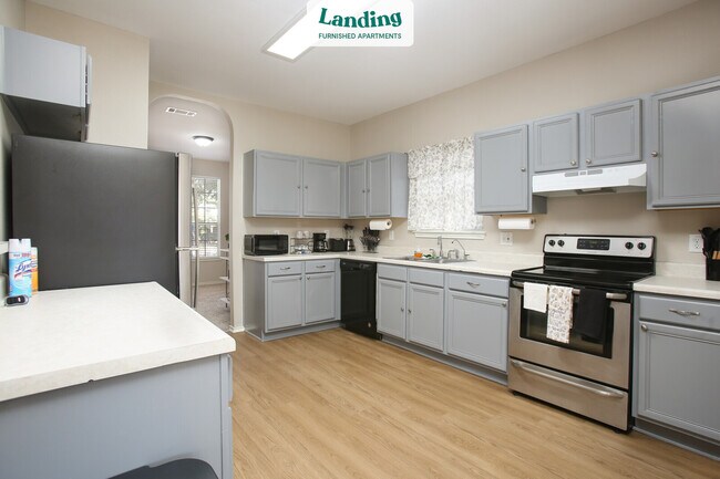 Building Photo - 9339 Foxgrove Way