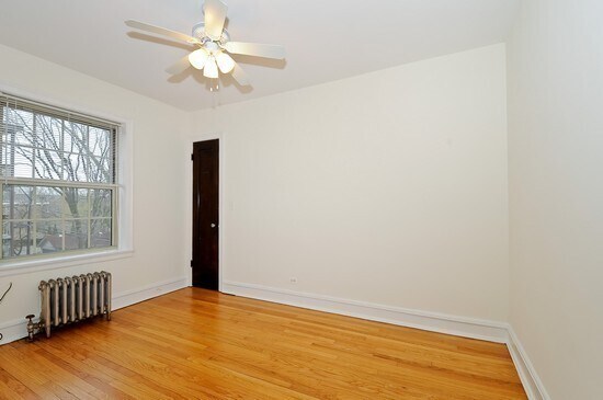 Primary Photo - 1637 W Fargo Ave