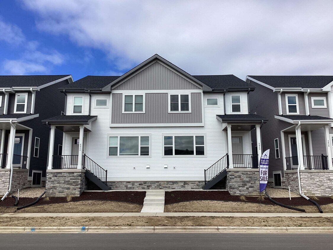 4840 Romaine Rd, Fitchburg, WI 53711 Townhome Rentals in Fitchburg WI