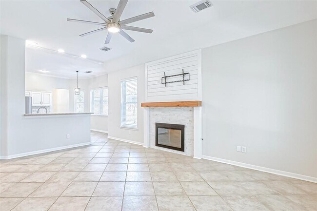 Building Photo - 5907 Brigstone Park Dr