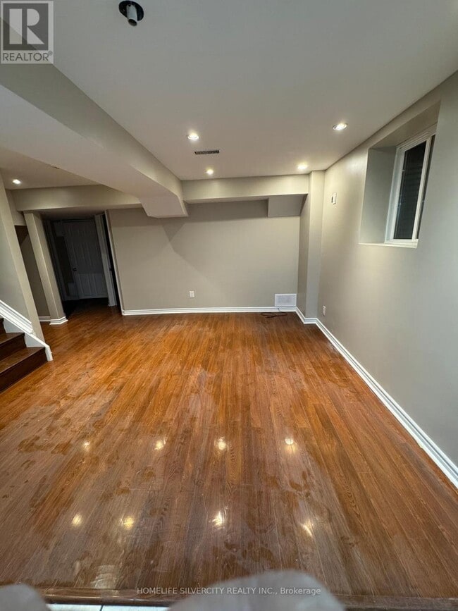 Photo du bâtiment - 9 Elsmere Rd