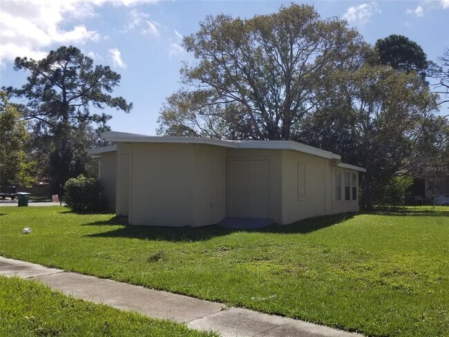 Building Photo - 1690 Nesbitt St